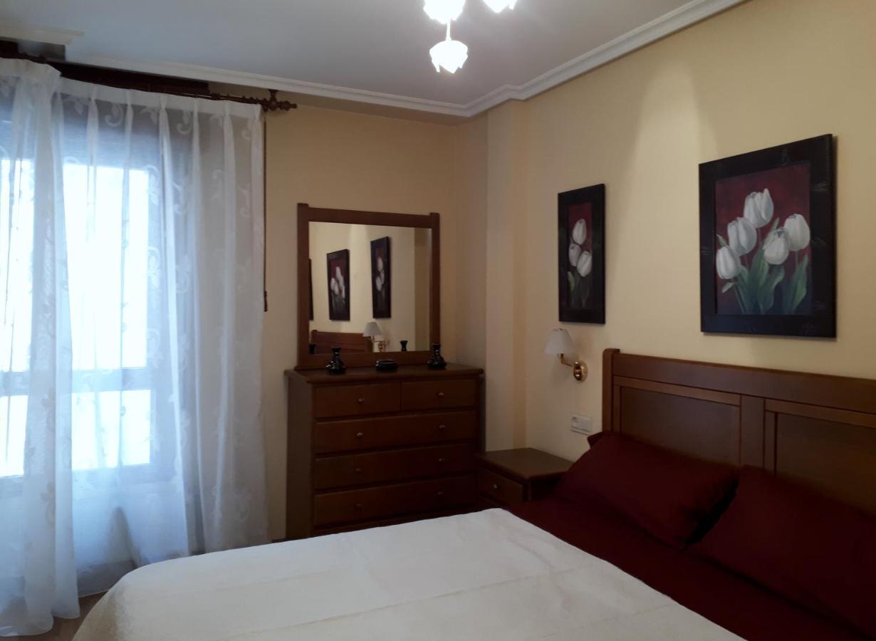 Castelao Appartement Oviedo Buitenkant foto
